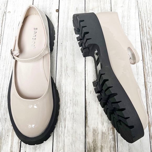 Ivory Beige Patent Platform Mary Janes - Picture 3 of 4